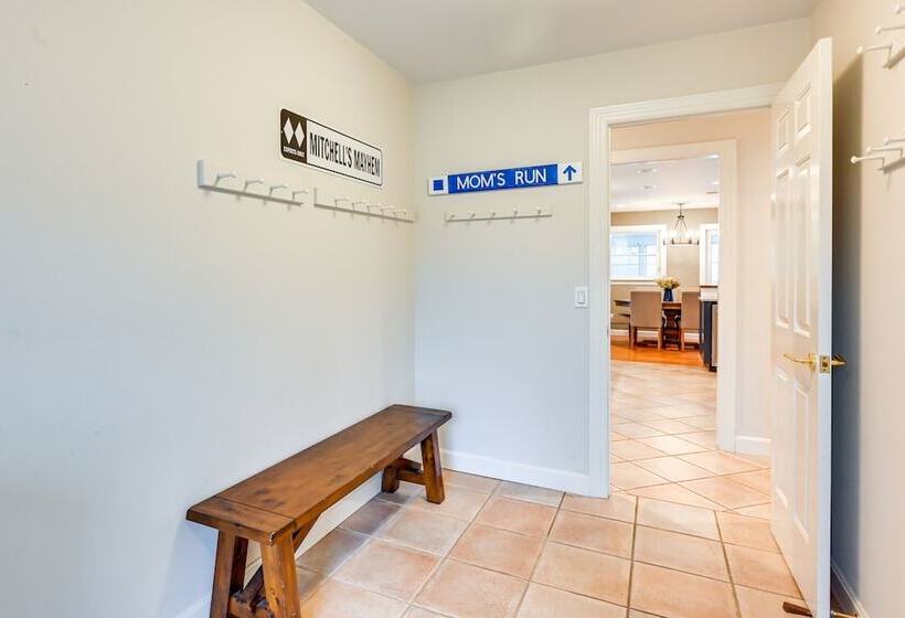 Monterey Home W/ Hot Tub, Pool & Game Room!