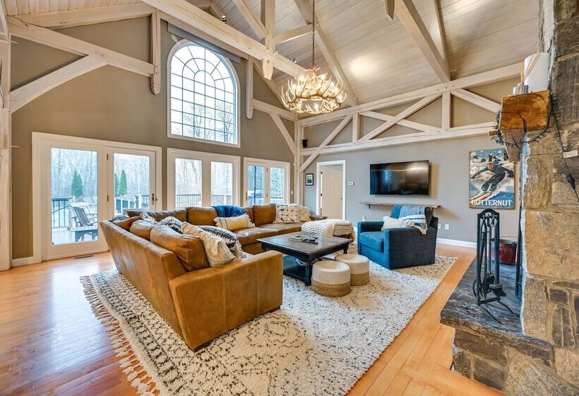 Monterey Home W/ Hot Tub, Pool & Game Room!