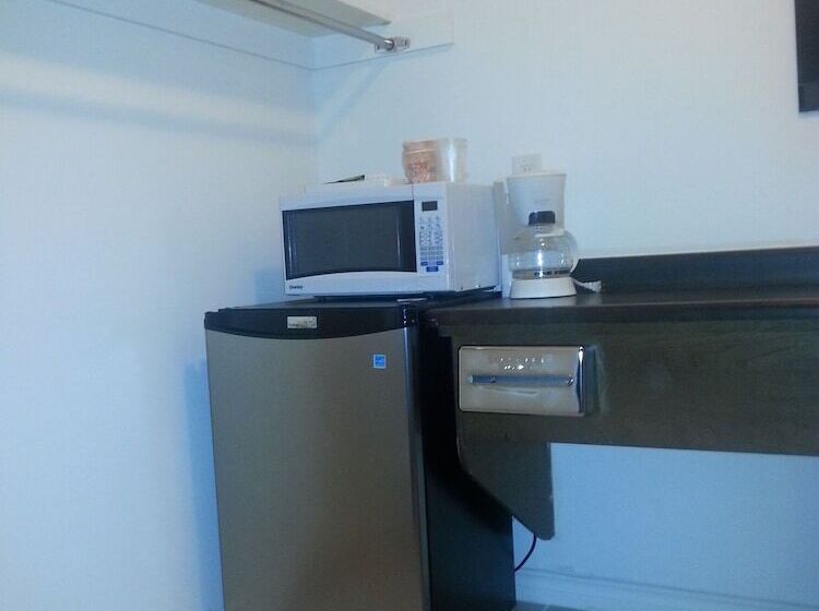 מוטל Country Squire Motor Inn