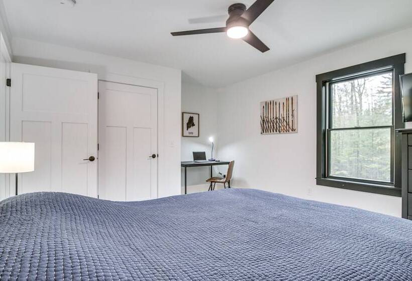 Mountain View Bethel Cabin: Game Room & Deck