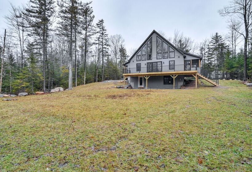 Mountain View Bethel Cabin: Game Room & Deck