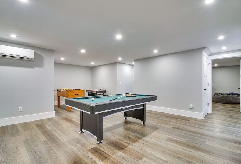 Mountain View Bethel Cabin: Game Room & Deck