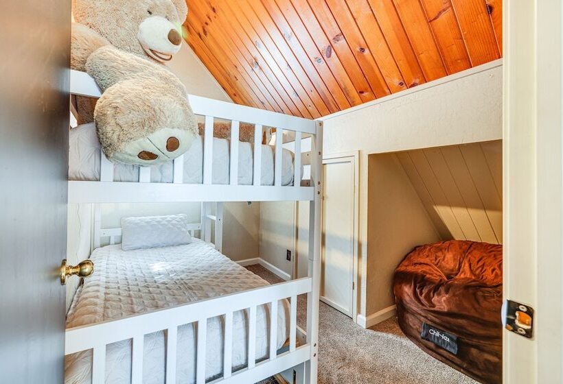 Secluded Cabin Near Calaveras Big Trees State Park