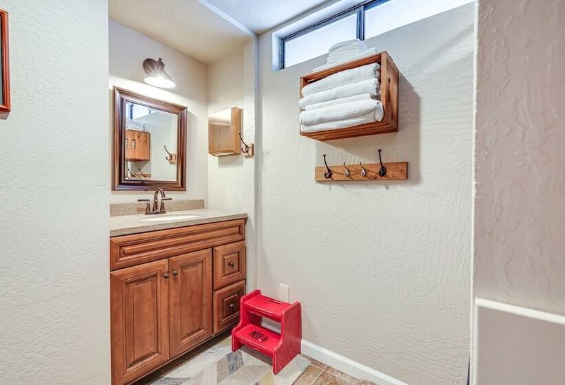 Secluded Cabin Near Calaveras Big Trees State Park