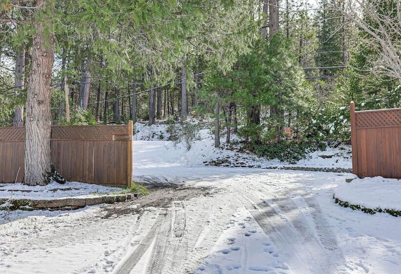 Secluded Cabin Near Calaveras Big Trees State Park