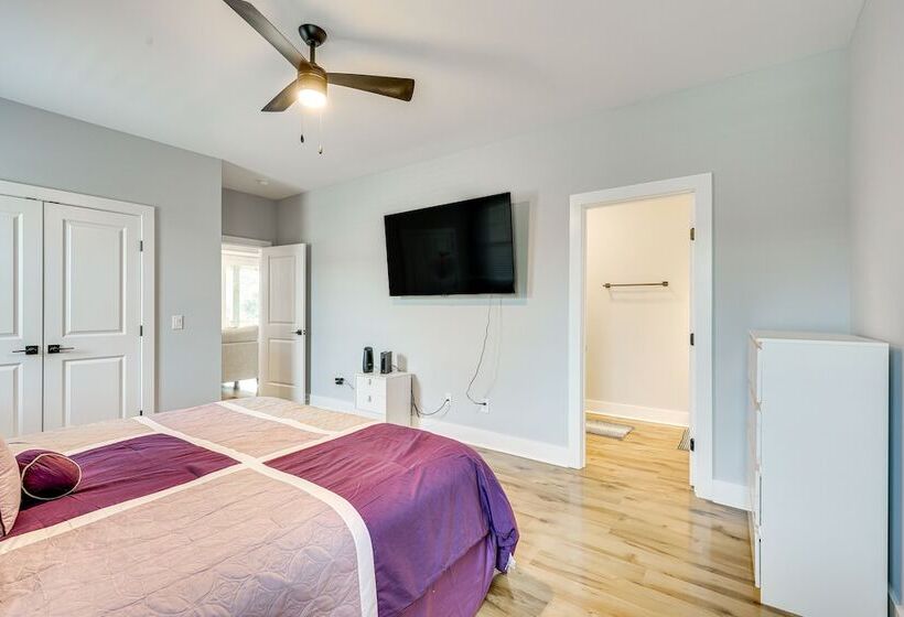 Oak Island Coastal Home W/ Covered Deck!