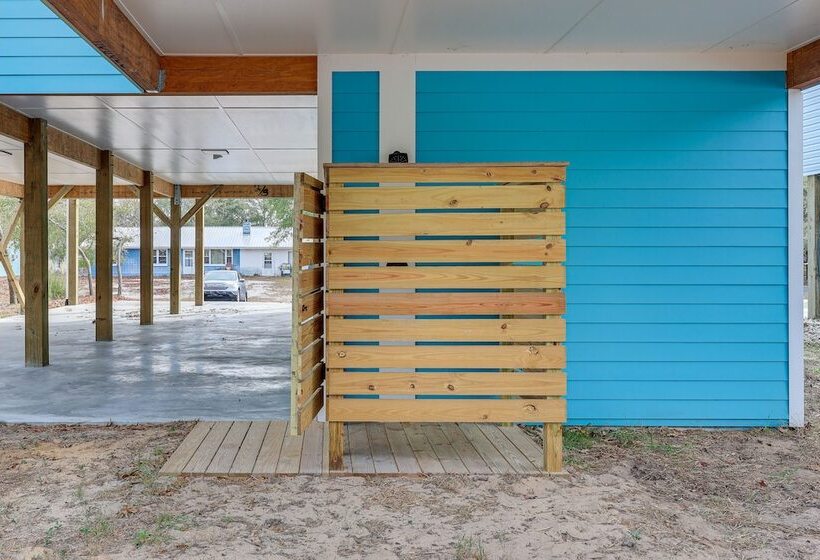 Oak Island Coastal Home W/ Covered Deck!