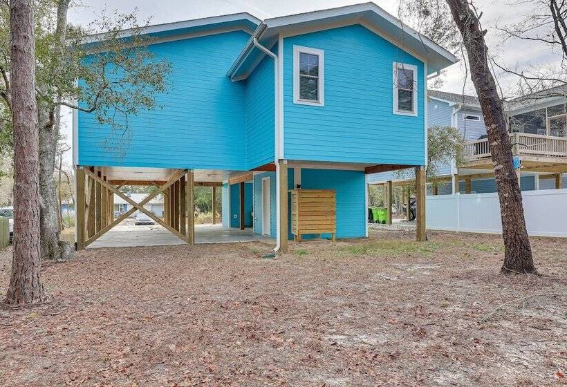 Oak Island Coastal Home W/ Covered Deck!