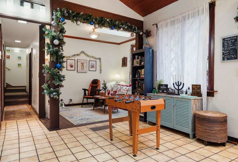 Pacific Coast Redwoods Cabin For Family