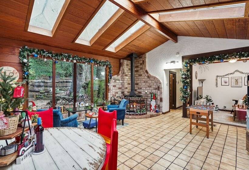 Pacific Coast Redwoods Cabin For Family