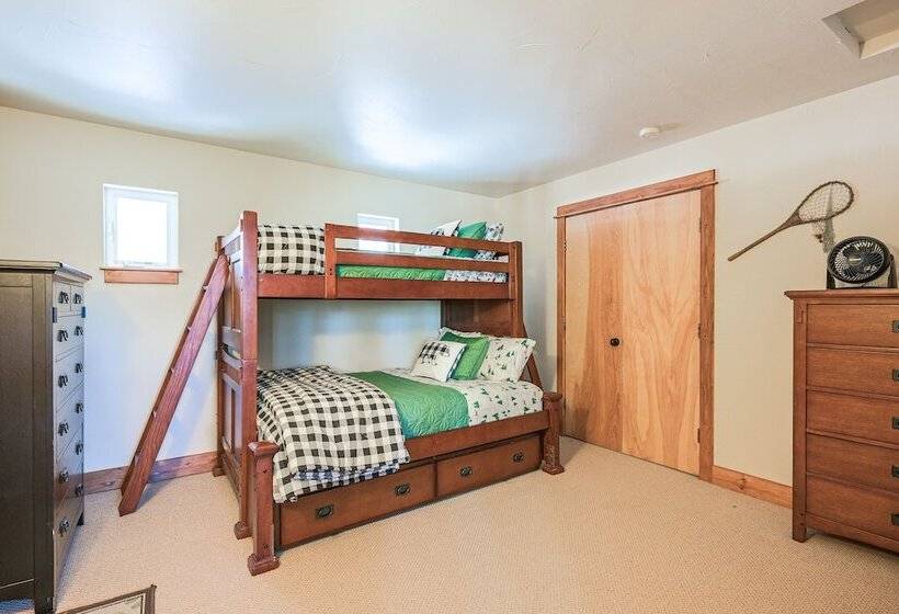 Pagosa Springs Family Retreat W/ Game Room & Views