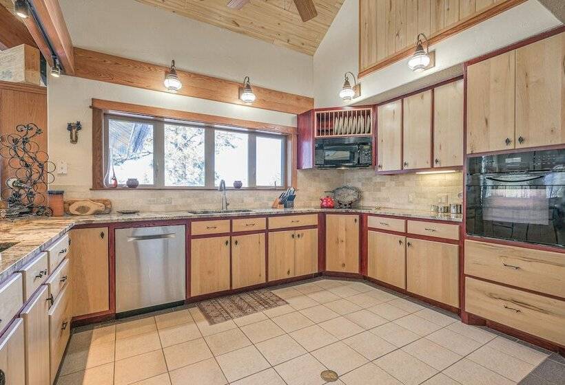 Pagosa Springs Family Retreat W/ Game Room & Views