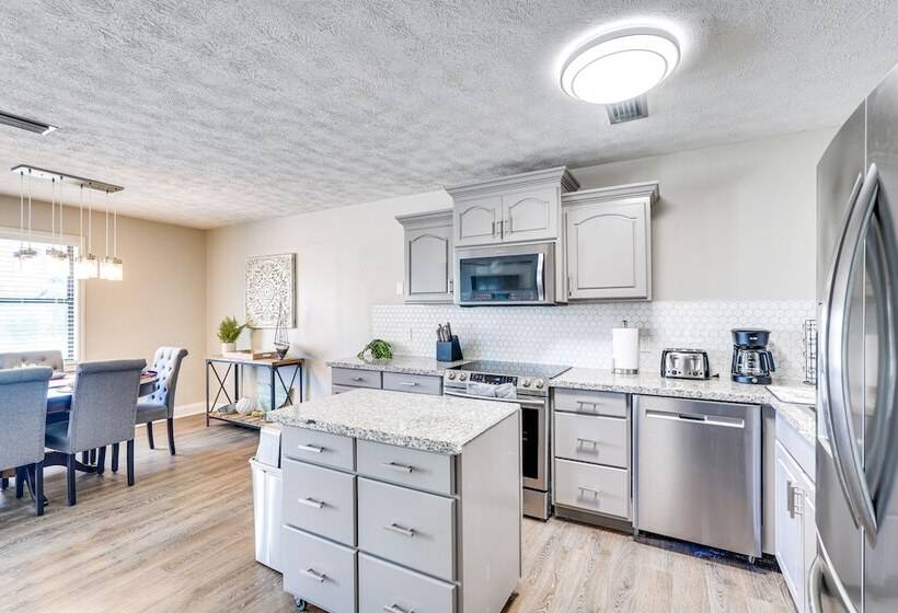 Panama City Beach House W/ Patio, Walk To Ocean