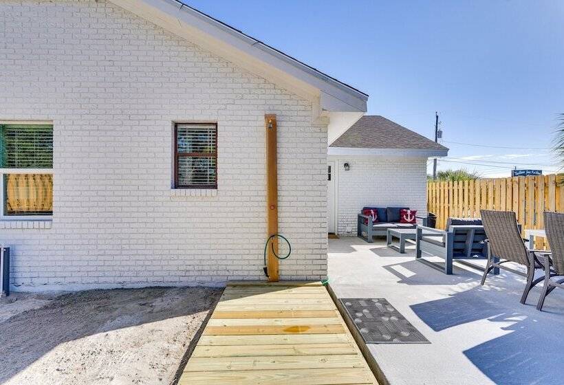 Panama City Beach House W/ Patio, Walk To Ocean