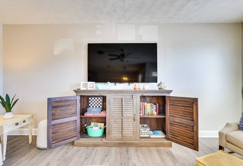 Panama City Beach House W/ Patio, Walk To Ocean