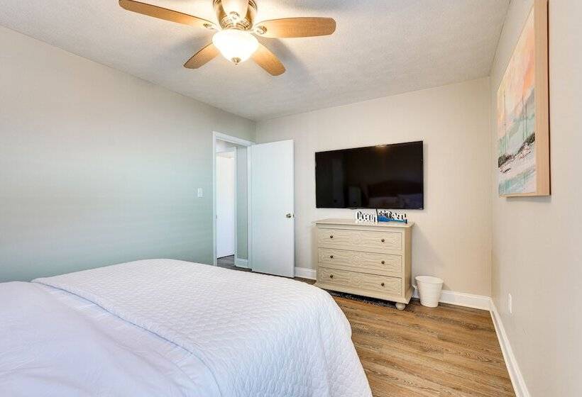 Panama City Beach House W/ Patio, Walk To Ocean