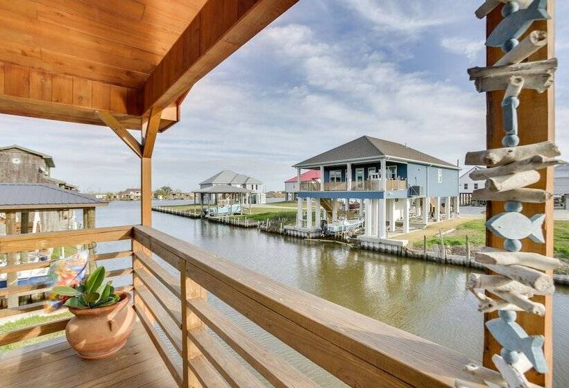 Private Dock, Lanai: Bayou Retreat In Barataria!