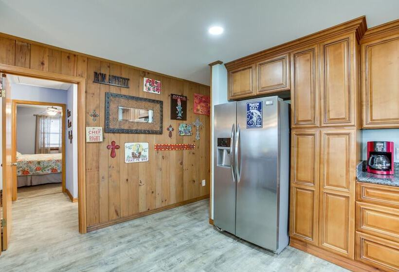 Private Dock, Lanai: Bayou Retreat In Barataria!