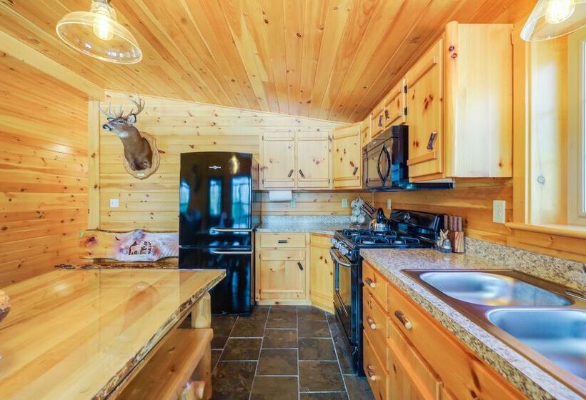 Peaceful Bradford Cabin W/ Pond & Covered Deck!