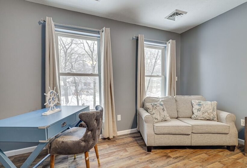 Pennsylvania Home W/ Hot Tub: 7 Mi To Kalahari!