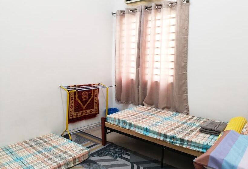 Пансион 10beds Guest House Port Dickson