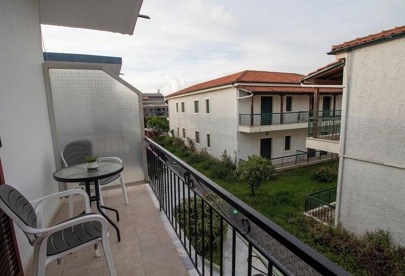 بنسيون Harry's Bar & Apartments