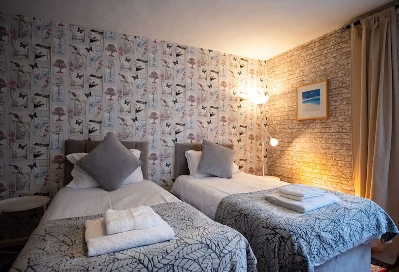 פנסיון Laburnum House & Bistro En Glaze