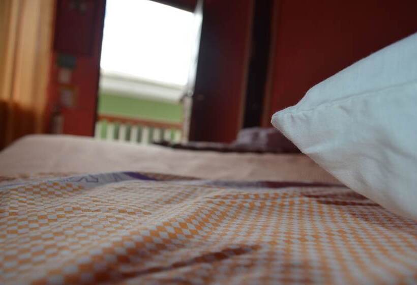 بنسيون La S Guest House