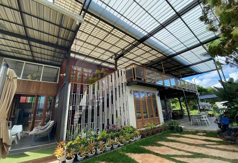 بنسيون Lux Homestay