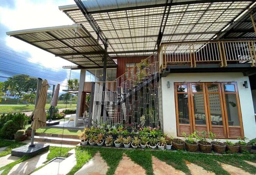 بنسيون Lux Homestay