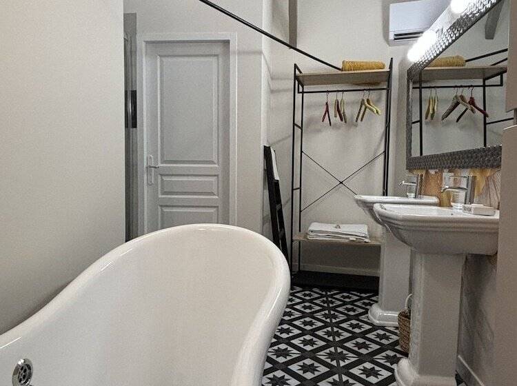 بنسيون Maison Jeroboam