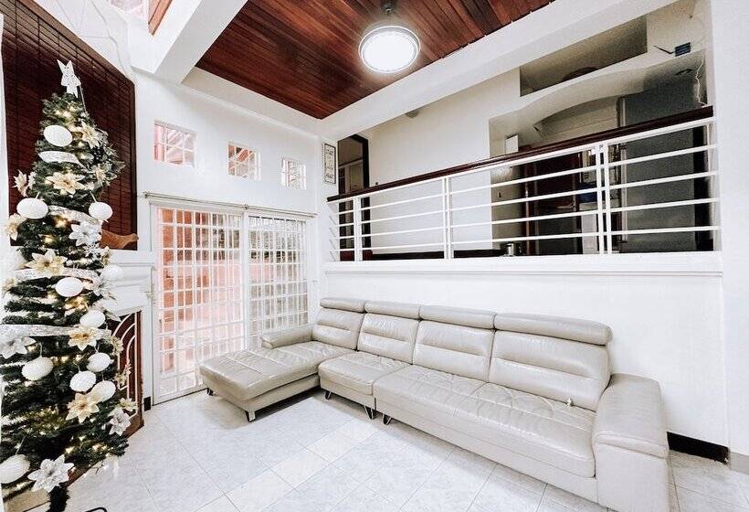 פנסיון Nucasa Transient House In Baguio