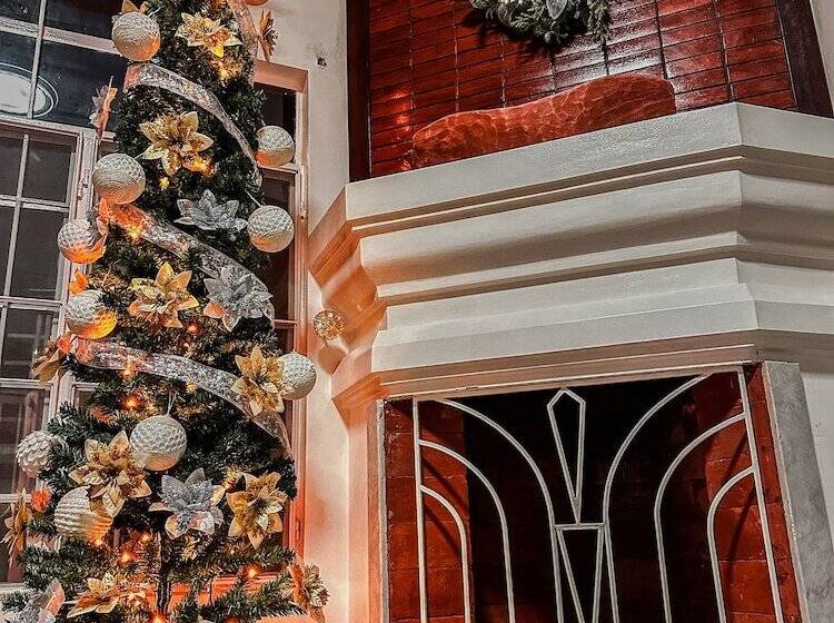 بنسيون Nucasa Transient House In Baguio