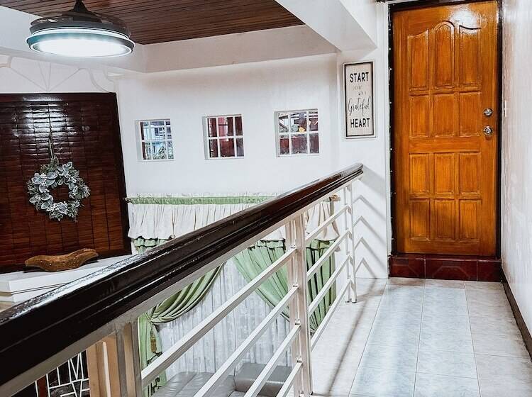 بنسيون Nucasa Transient House In Baguio