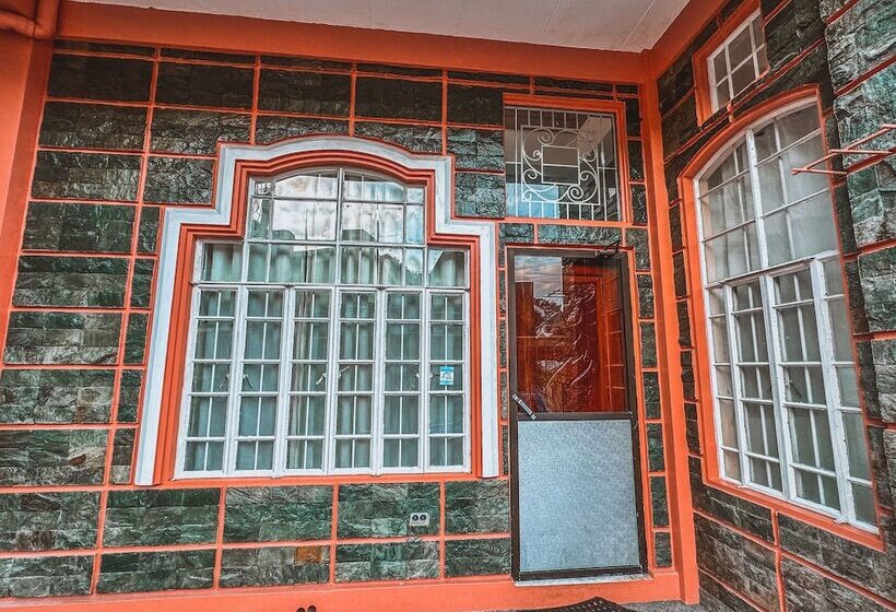 بنسيون Nucasa Transient House In Baguio
