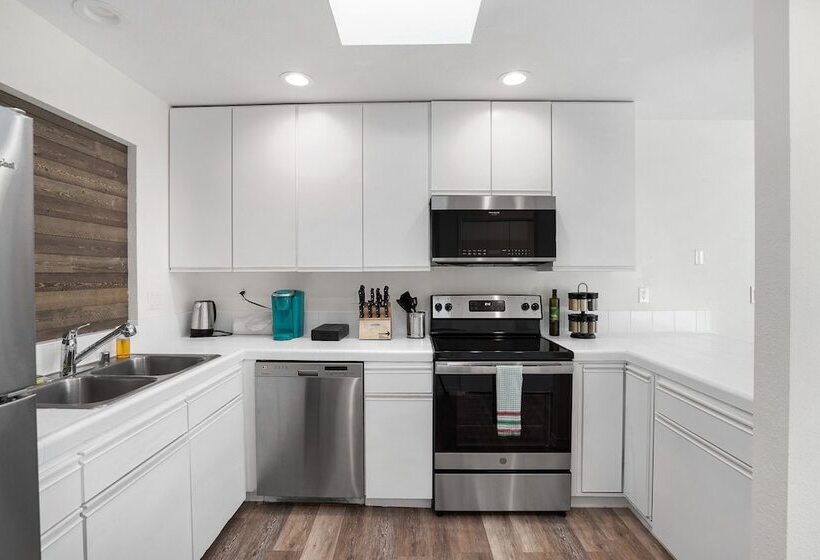 ペンション Oceanbreeze Apt Suites Near Golf & Beach