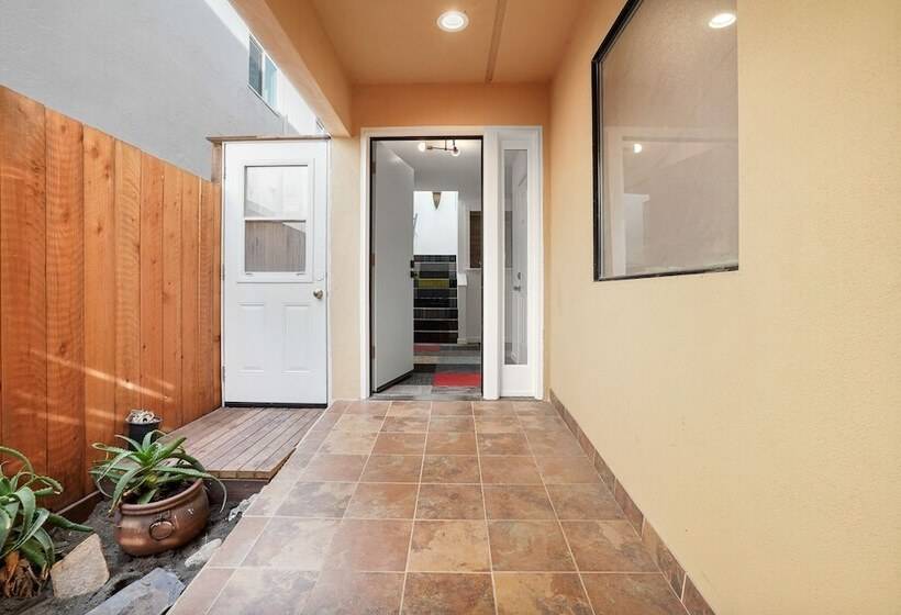 ペンション Oceanbreeze Apt Suites Near Golf & Beach