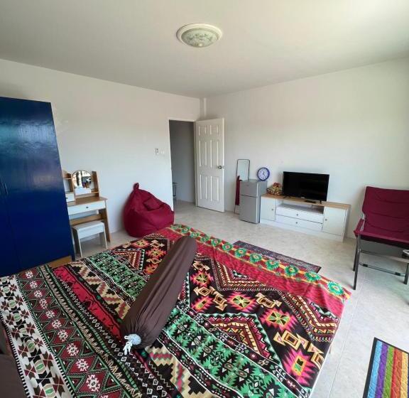 بنسيون Petunya Phuket