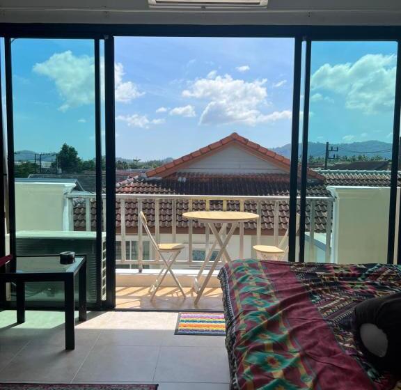 بنسيون Petunya Phuket