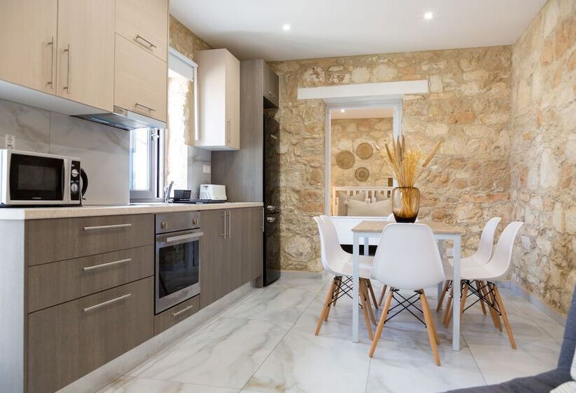 Пансион Phaedrus Living Luxury Stone House Armou