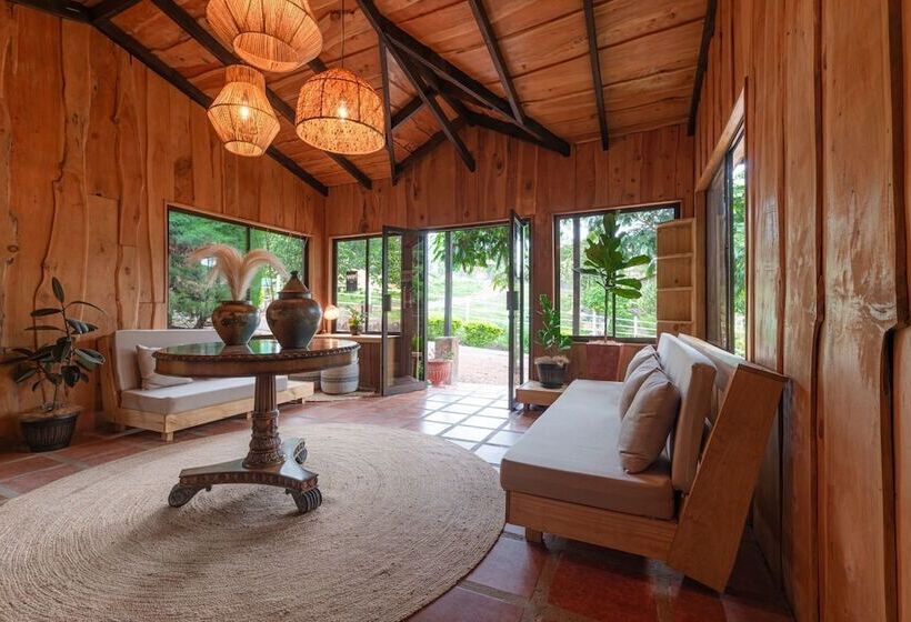 بنسيون & Spa El Escondite De La Montaña