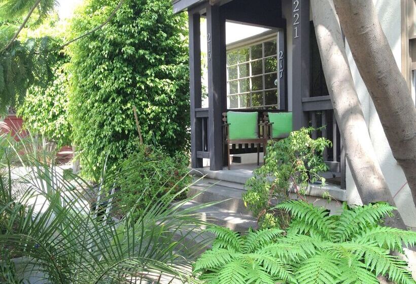 Пансион The Venice Beachwood