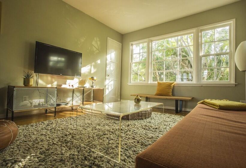 Пансион The Venice Beachwood