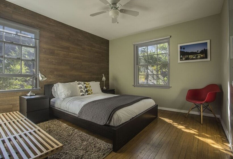 Пансион The Venice Beachwood