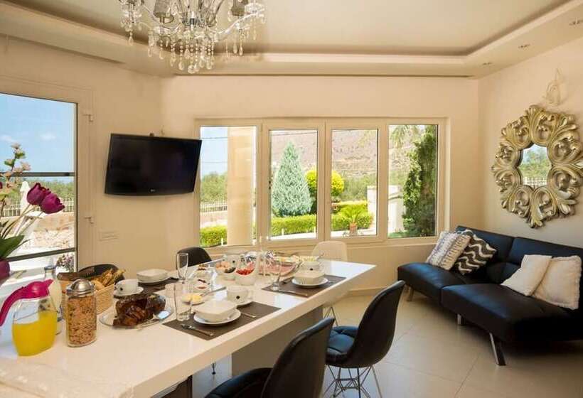 بنسيون Villakokalisresort