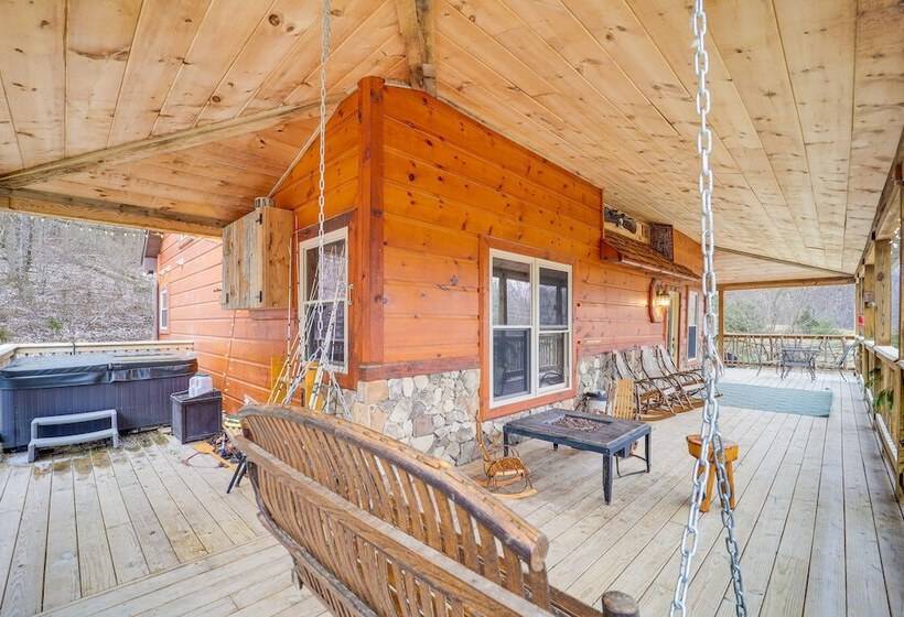 Pet Friendly Butler Cabin W/ Hot Tub, Walk To Lake