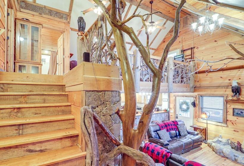 Pet Friendly Butler Cabin W/ Hot Tub, Walk To Lake