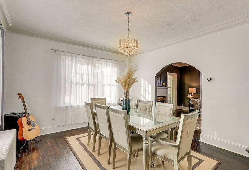 Charming Connecticut Retreat Near Museums & Hiking