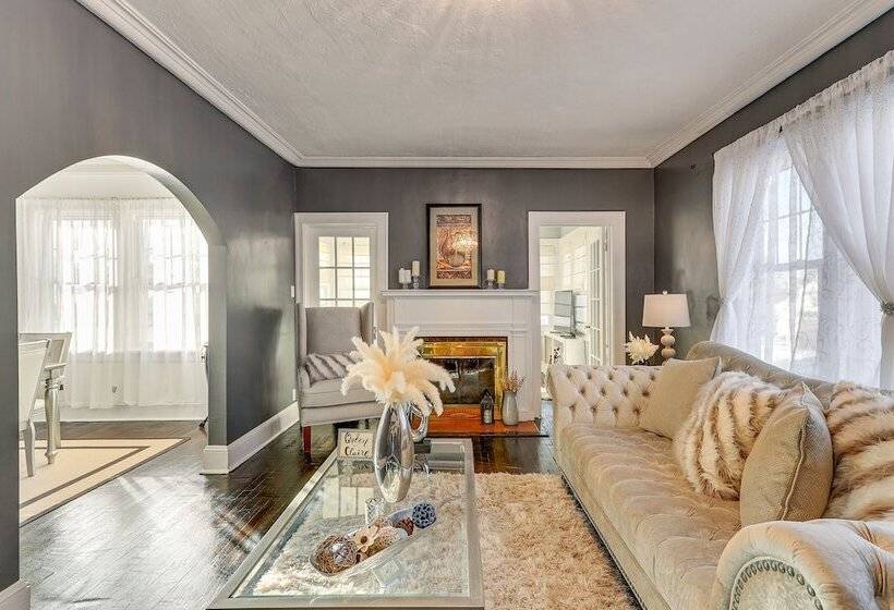 Charming Connecticut Retreat Near Museums & Hiking