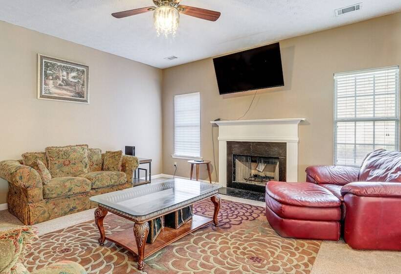 Pet Friendly Georgia Escape W/ Deck, Grill & Yard!